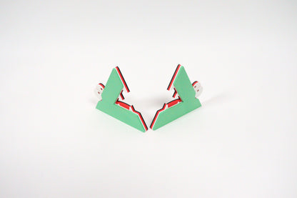 Magnetic Greater Than / Less Than Gator Sign
